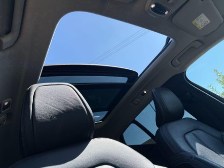 Volvo XC40 2.0 D4 Inscription Auto AWD Euro 6 (s/s) 5dr 3