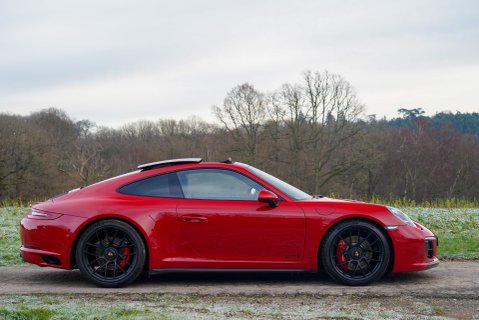 Porsche 911 CARRERA GTS PDK 3
