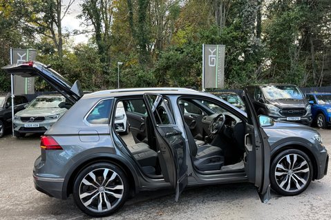 Volkswagen Tiguan R-LINE TDI BMT 4MOTION DSG -RARE LEATHER -DYNAUDIO -TOWBAR -APPLE CARPLAY  20