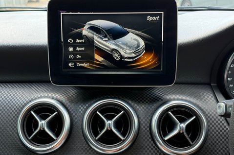 Mercedes-Benz A Class A 200 D SPORT EDITION PLUS - PANORAMIC SUNROOF - DAB DIGITAL RADIO 43