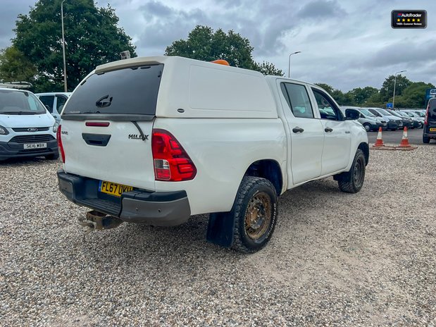 Toyota Hilux Crew Cab 4X4 Active 4WD Air Con Rear Camera EURO 6 NO VAT 6