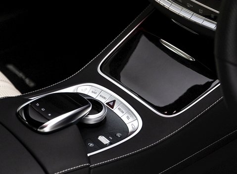 Mercedes-Benz S Class L Saloon 26