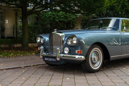 Bentley S3 Continental Coupe 7