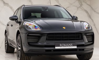 Porsche Macan S 1