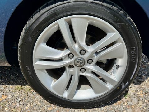 Vauxhall Meriva TECH LINE 42