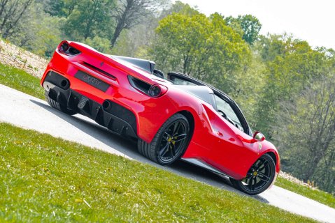 Ferrari 488 Spider 19