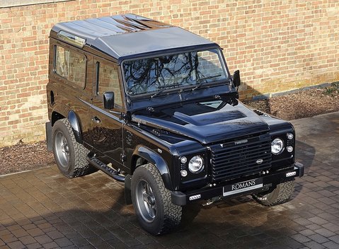 Land Rover Defender T40 3