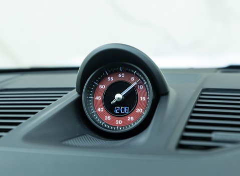 Porsche 911 Carrera 4 GTS (992) 20