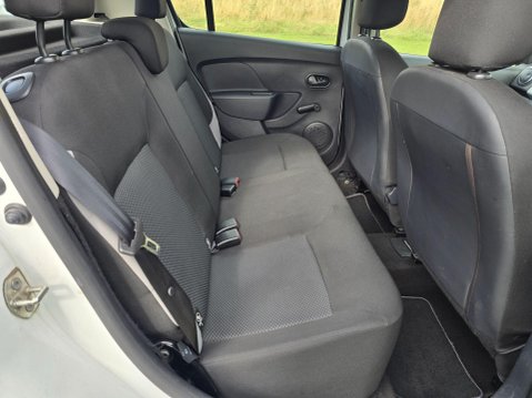 Dacia Sandero 1.2 Ambiance Euro 5 5dr 21