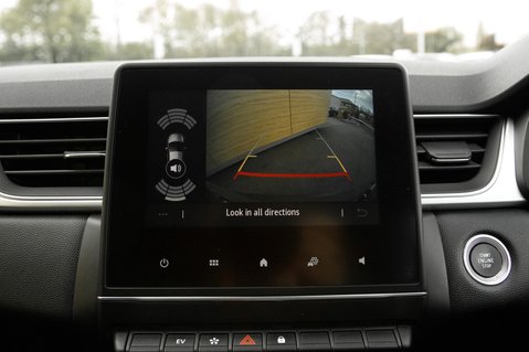 Renault Captur TECHNO E-TECH 33