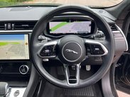 Jaguar F-Pace 2.0 D200 MHEV R-Dynamic HSE Black Auto AWD Euro 6 (s/s) 5dr 19