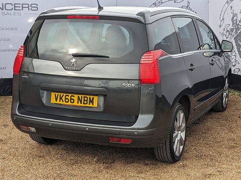 Peugeot 5008 BLUE HDI S/S ALLURE 9