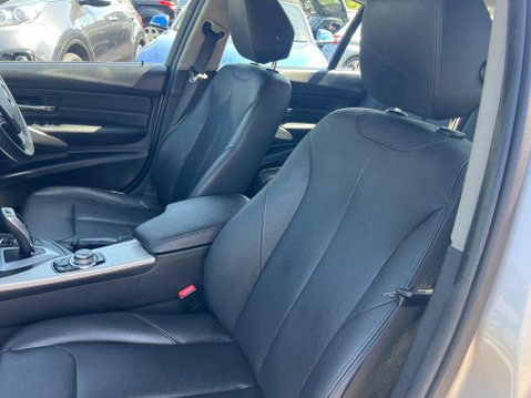 BMW 3 Series 2.0 320i SE Auto Euro 6 (s/s) 4dr 26