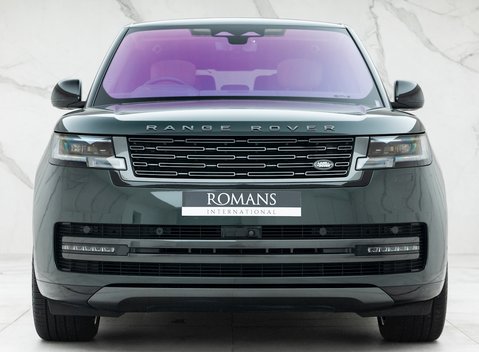 Land Rover Range Rover P400 Autobiography LWB 7 Seater 4