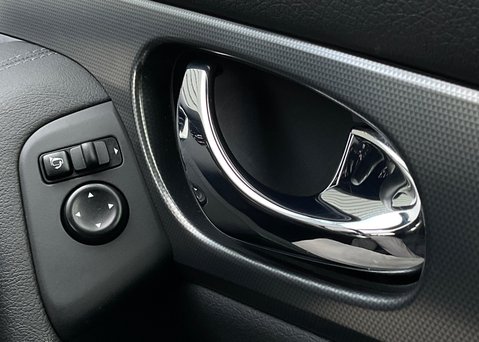 Nissan Qashqai 1.3 DIG-T TEKNA 26