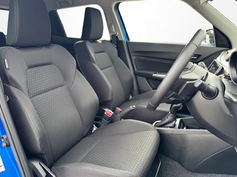 Suzuki Swift 1.2 Dualjet 83 12V Hybrid SZ5 5dr Auto 18