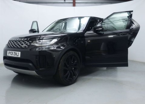Land Rover Discovery 3.0 Discovery HSE D MHEV Auto 4WD 63