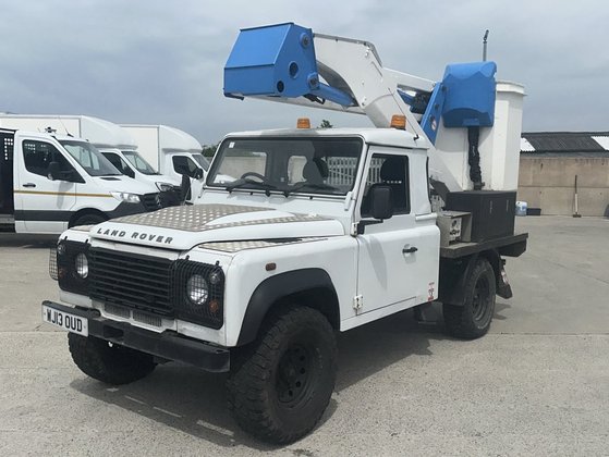 Land Rover Defender 110 TD C/C CHERRY PICKER