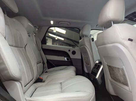 Land Rover Range Rover Sport 3.0 Range Rover Sport HSE SDV6 Auto 4WD 5dr 59