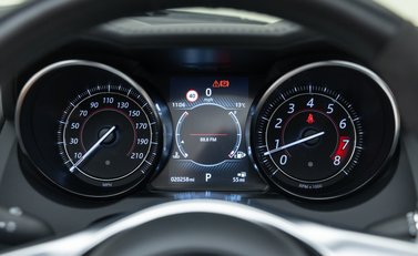 Jaguar F-Type SVR Convertible 29