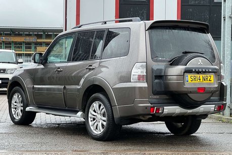 Mitsubishi Shogun 3.2 DI-DC SG3 SUV 5dr Diesel Auto 4WD Euro 5 LWB (197 ps) 11