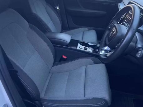 Volvo XC40 1.5h T4 Recharge 10.7kWh Plus SUV 5dr Petrol Plug-in Hybrid Auto Euro 6 (s/ 5