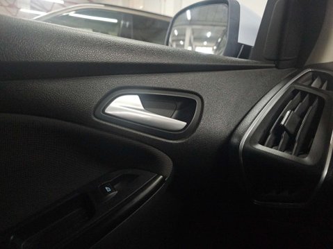 Ford Focus 1.6 Focus Zetec 105 5dr 78