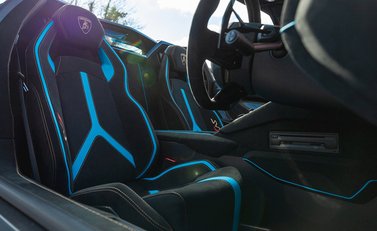 Lamborghini Aventador SVJ LP 770-4 Roadster 16