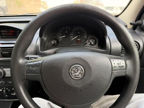 Vauxhall Combo 1.3 CDTi 2000 16v Panel Van 3dr Diesel Manual (134 g/km, 69 bhp) 29