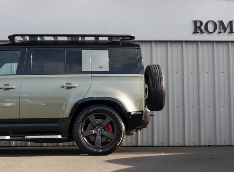 Land Rover Defender 110 X P400 29