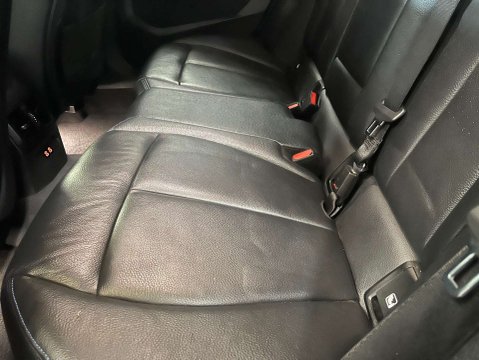 BMW 2 Series 1.5 218i M Sport Auto 4dr 39