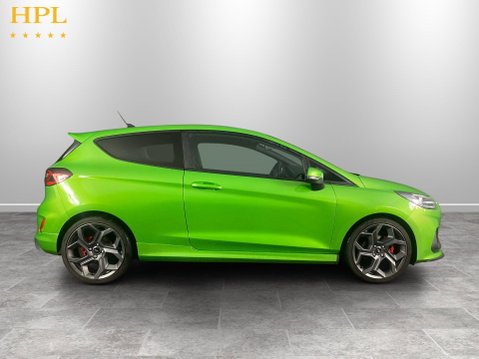 Ford Fiesta 1.5T EcoBoost ST-3 Hatchback 3dr Petrol Manual Euro 6 (s/s) (200 ps) DAB Ra 8