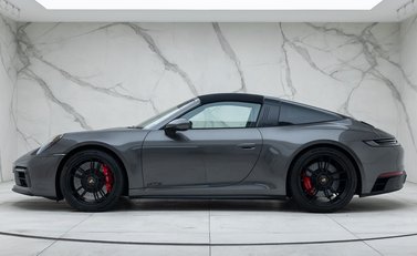 Porsche 911 Targa 4 GTS (992) 7