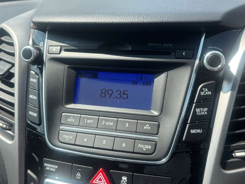 Hyundai i30 1.4 Blue Drive SE Hatchback 5dr Petrol Manual Euro 6 (s/s) (100 ps) 41