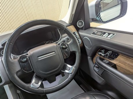 Land Rover Range Rover 3.0 Range Rover Vogue SE SDV6 Auto 4WD 5dr 53