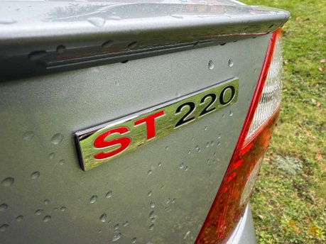 Ford Mondeo 3.0 Mondeo ST220 5dr