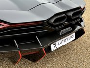 Lamborghini Revuelto V12 35