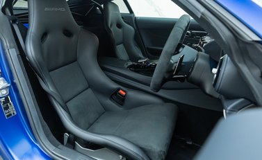 Mercedes-Benz AMG GT R PRO 14