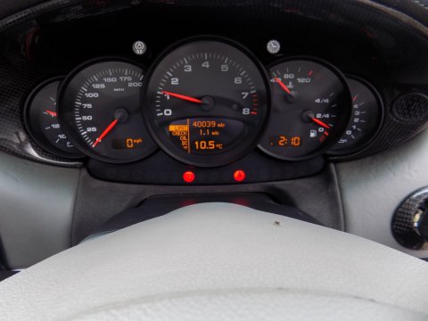 Porsche 911 CARRERA 2 CONVERTIBLE 21