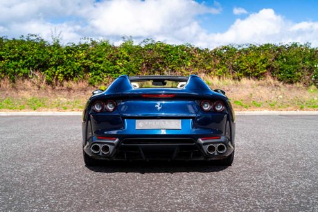 Ferrari 812 GTS BLU MONTREAL. CARBON FIBRE INT & EXT. CARPLAY. PASSENGER DISPLAY. LIFT 5