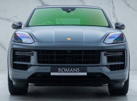 Porsche Cayenne TURBO E-HYBRID Coupe with GT Package 7