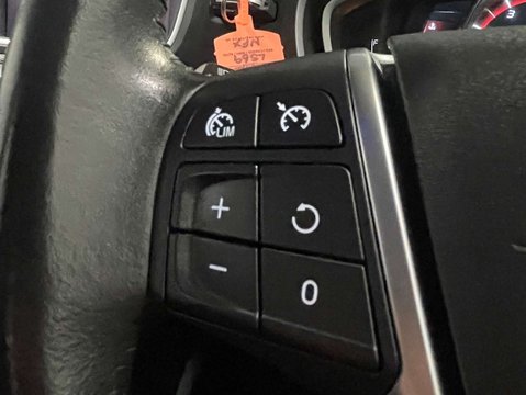 Volvo V40 1.5 V40 Inscription Edition T3 Auto 5dr 18