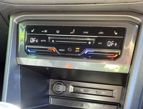 Volkswagen Tiguan 1.5 Tiguan R-Line TSi Semi-Auto 5dr 37