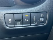 Hyundai KONA GDI PREMIUM 42