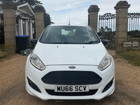 Ford Fiesta 1.0T EcoBoost ST-Line Hatchback 3dr Petrol Manual Euro 6 (s/s) (125 ps) LOW 2