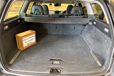 Volvo XC70 3.0 T6 SE Lux Estate 5dr Petrol Geartronic AWD Euro 5 (304 ps) 89