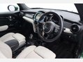 Mini Hatch 1.5 Cooper Exclusive Auto 3dr 2