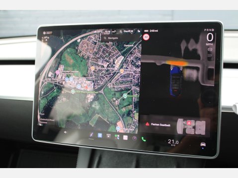 Tesla Model Y LONG RANGE 18