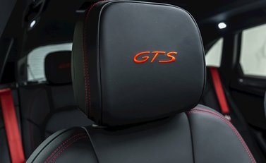 Porsche Macan GTS 11