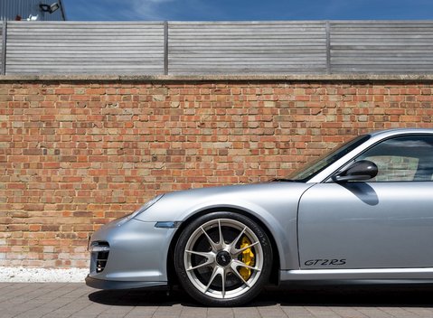 Porsche 911 (997) GT2 RS 33
